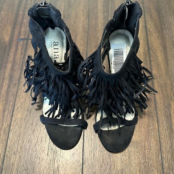 a.n.a |  Black Terry Fringe Heels size 6 - Picture 2 of 8
